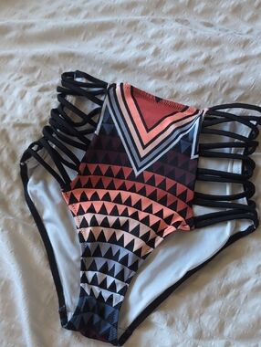 Geometric High Waist Strappy Bikini Bottom - Coral, Black, White